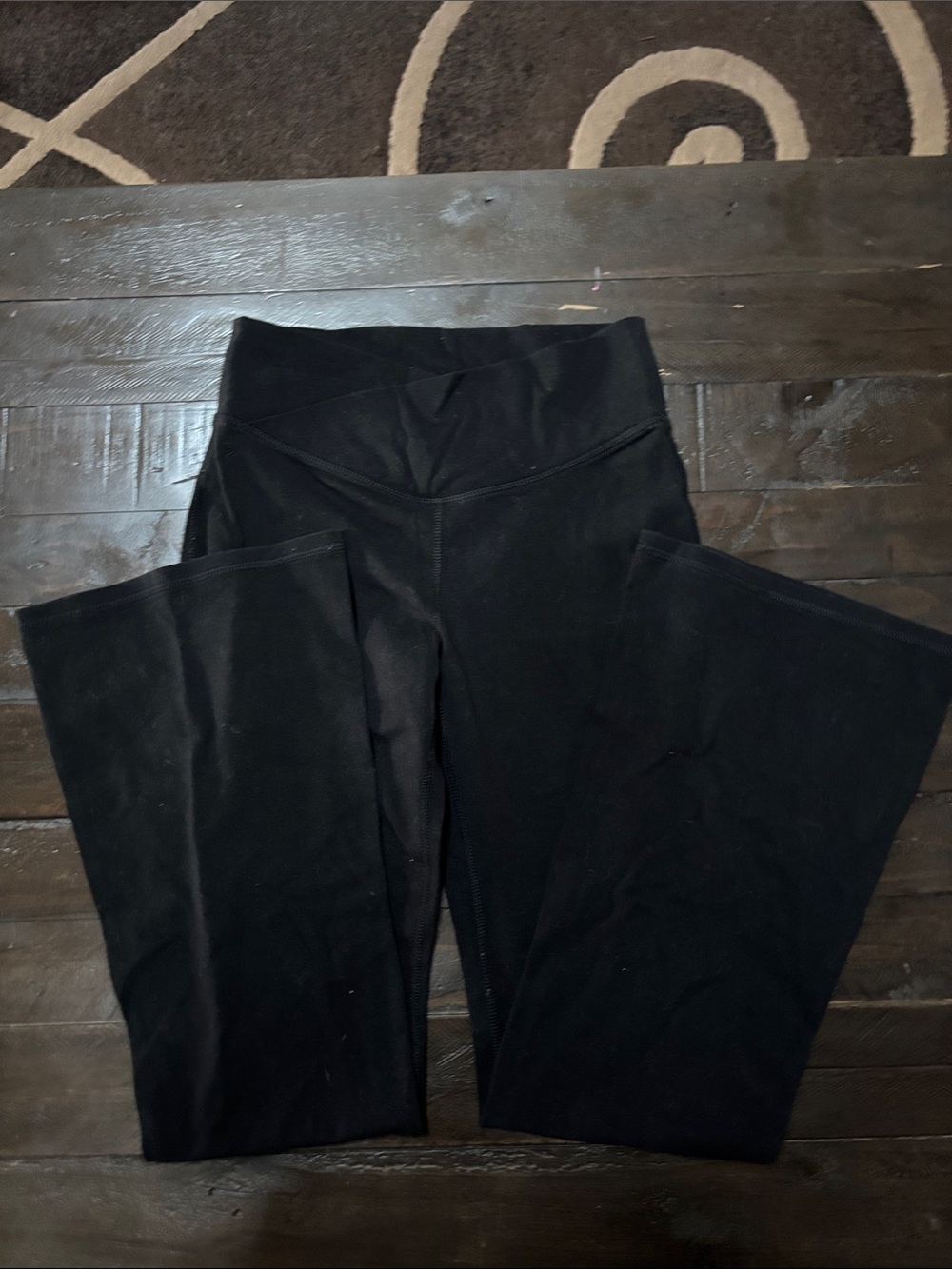 Old Navy Active Powerchill high rise flare go dry